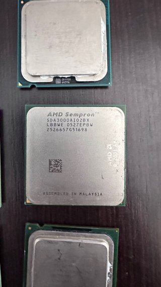 Lote 9 procesadores antiguos Intel y AMD