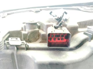 Volvo 21069949 31214352 faro derecho xc70 ii (136)