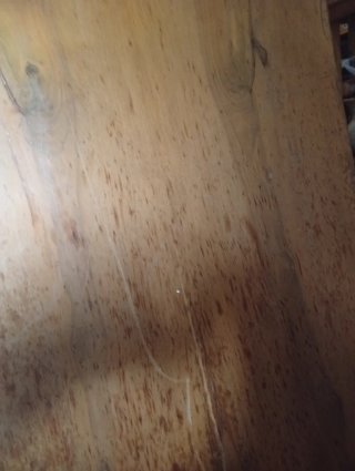Mesa de madera maciza y forja