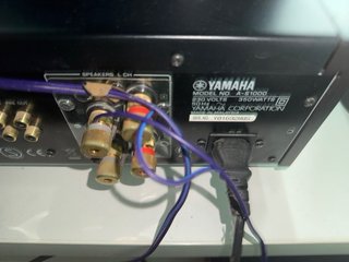 Altavoces Yamaha Soavo 1 con amplificador S-1000