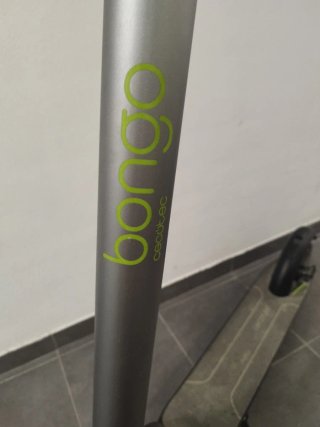 Patinete Cecotec Bongo 25 km. Buen estado.