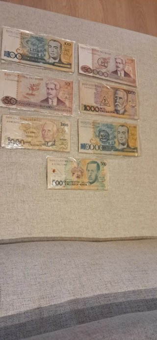 Set di 50 banconote brasiliane
