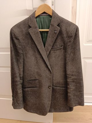 Americana Cortefiel Tailored Fit con Coderas