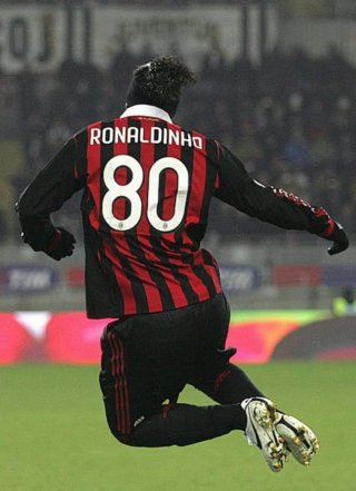 Camiseta retro Milan