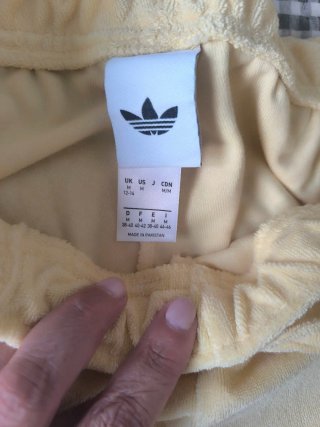 Conjunto Adidas Amarillo