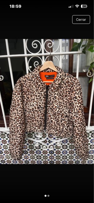 Chaqueta Corta Estampado Leopardo Zara