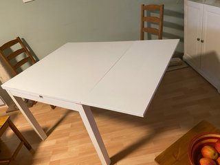 Mesa extensible cuadrada IKEA BJURSTA