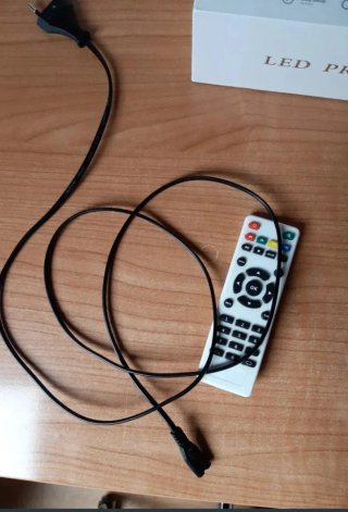 Proyector HD con HDMI 10metros
