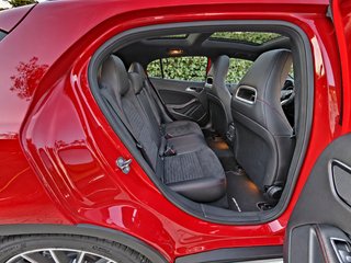 Mercedes-Benz GLA AMG 7G Techo nacional impecable