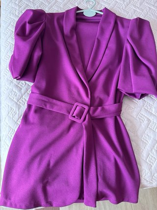 Traje chaqueta morado para eventos