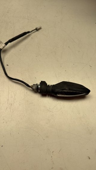 Intermitente trasero izq para KTM Super Duke 1290 GT 2023, REF 60314026000