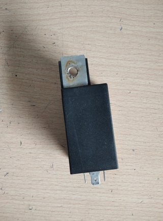 Regulador intermitentes Derbi Variant
