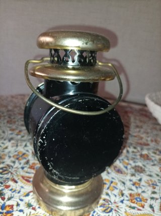 Antiguo farol marino/ferrocarril