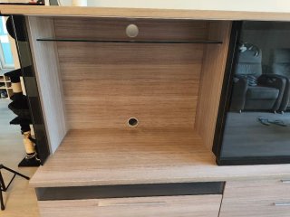 Mueble de salón madera y cristal