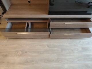 Mueble de salón madera y cristal