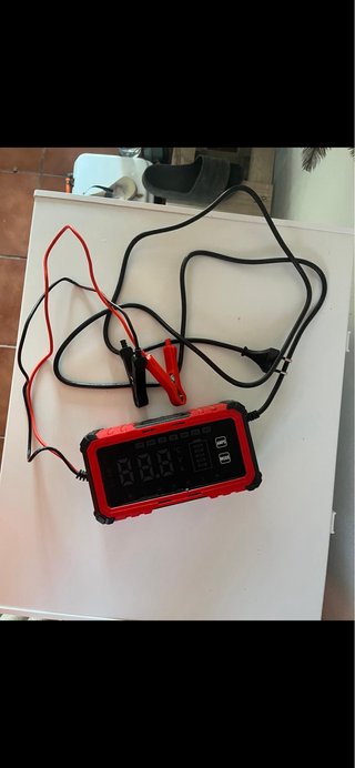 Cargador Baterías 20Ah Coche