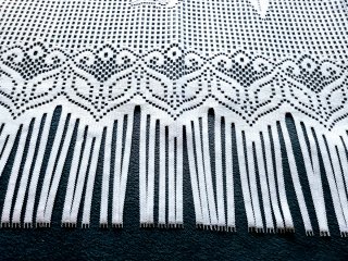 Cortina con pájaros tropicales