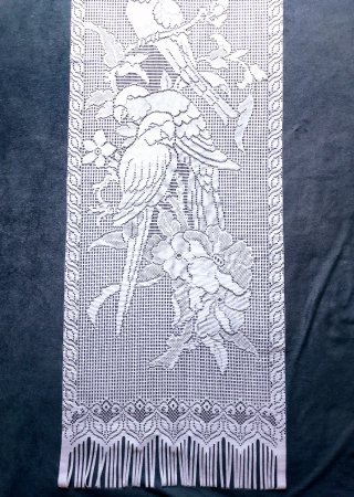 Cortina con pájaros tropicales