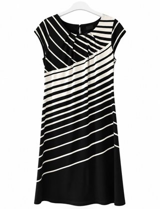 Vestido C&A Rayas Blancas y Negras Talla M