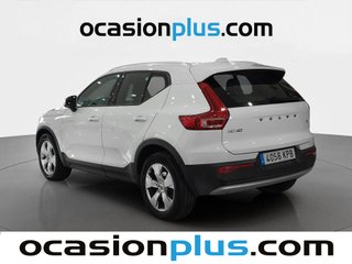Volvo XC40 T4 Momentum Auto 140 kW (190 CV)