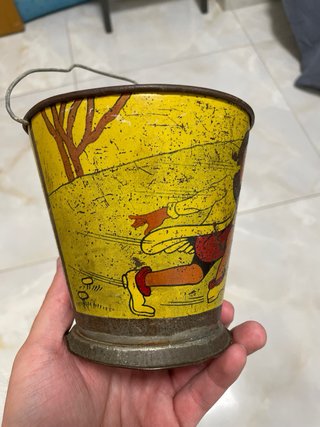 Cubo de Hojalata Antiguo
