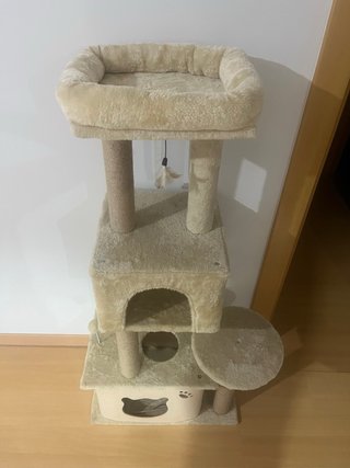 Árbol para gatos con varios niveles