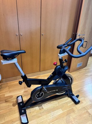 Bicicleta estática Spinning Matrix