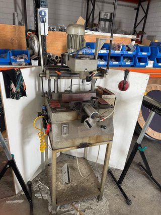Fresadora de Aluminio Codmisa