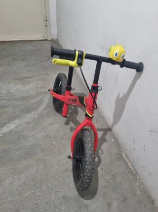 Bicicleta sin pedales B'Twin. Huesca y Jaca