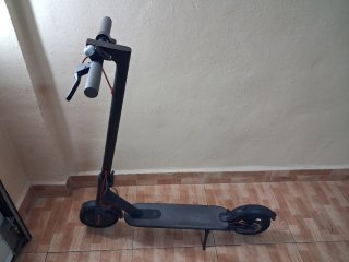 Patinete Eléctrico Negro
