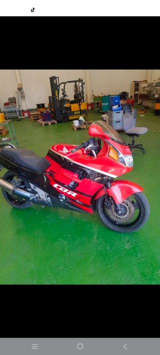 Honda CBR Sportbike Roja y Negra