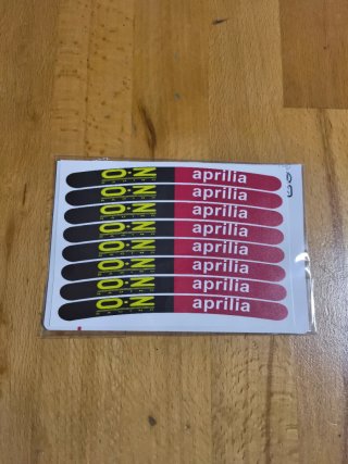 Set de 8 Pegatinas para Rueda Aprilia