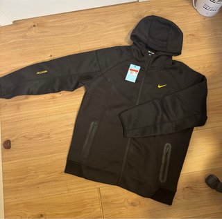 Conjunto Nike x Nocta Negro y Amarillo
