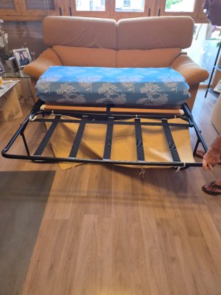 Sofá Cama de Tela Amarillo