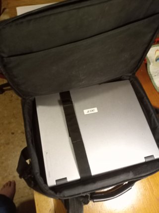 Ordenador portátil Acer Travelmate 292LCi y maleta