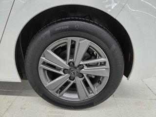Peugeot 308 5P Active Pack BlueHDi 130 S&S MAN