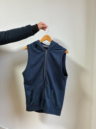 Sudadera sin mangas con cremallera