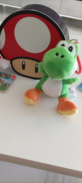 Pack  Peluche Mario,Yoshi y lámparas