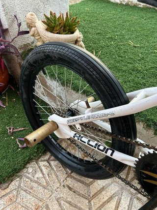 Bicicleta BMX Blanca