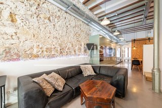Piso en venta en El Raval en Barcelona