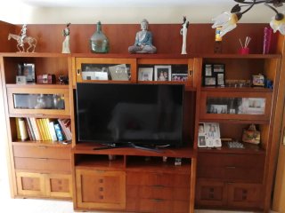 Mueble de Comedor de Madera Maciza