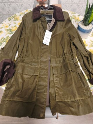 Parka Encerada Zara Verde Talla S