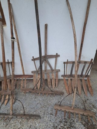 Lote de 6 Aperos de Labranza Antiguos