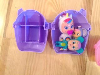 5 bebes llorones mini y 3 envases