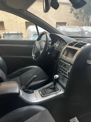 Coche para piezas o reparar