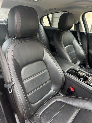 Jaguar XE 2.0d 180 cv 2016 R-SPORT todo en jaguar