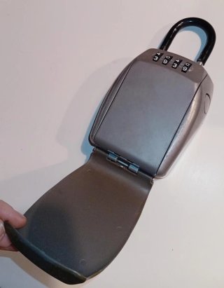 MASTER LOCK caja fuerte