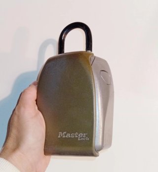 MASTER LOCK caja fuerte