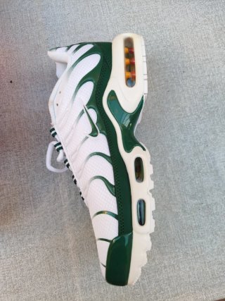 Zapatillas Nike Blancas y Verdes