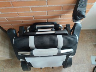 Silla eléctrica para persona con movilidad reducid